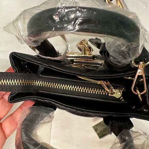 NWT Badgley Mischka Black Quilted Tote - Picture 5 of 9